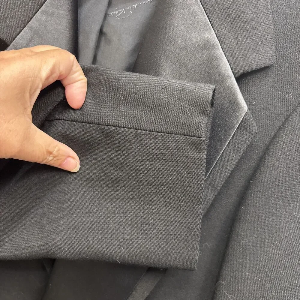 Oscar de la Renta Formal Tuxedo Suit Jacket Only Black 39R Pockets Logo Buttons